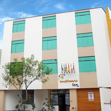 Hotel Sunflowers Inn リマ エクステリア 写真